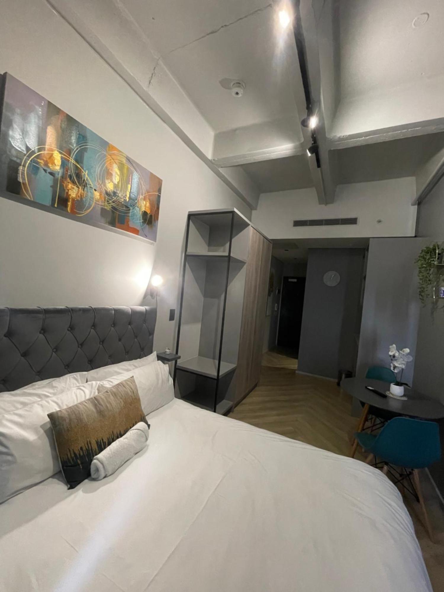 One Thibault - Heart Of Apartment